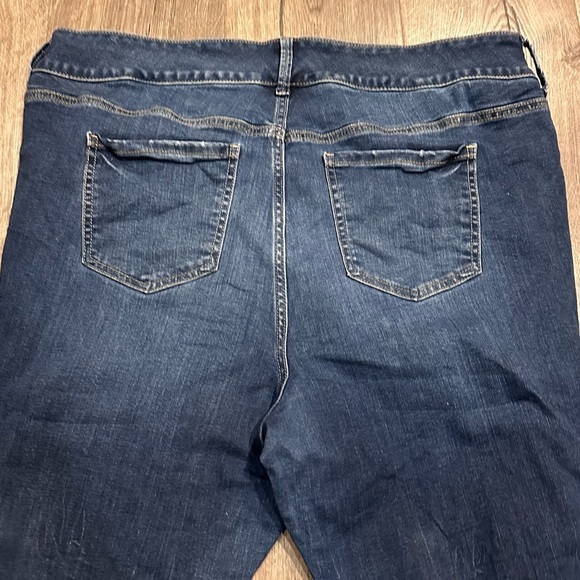 Torrid Jeans Women's Plus Size 20R Super Soft Jegging Classic Distressed Skinny - Picture 10 of 11